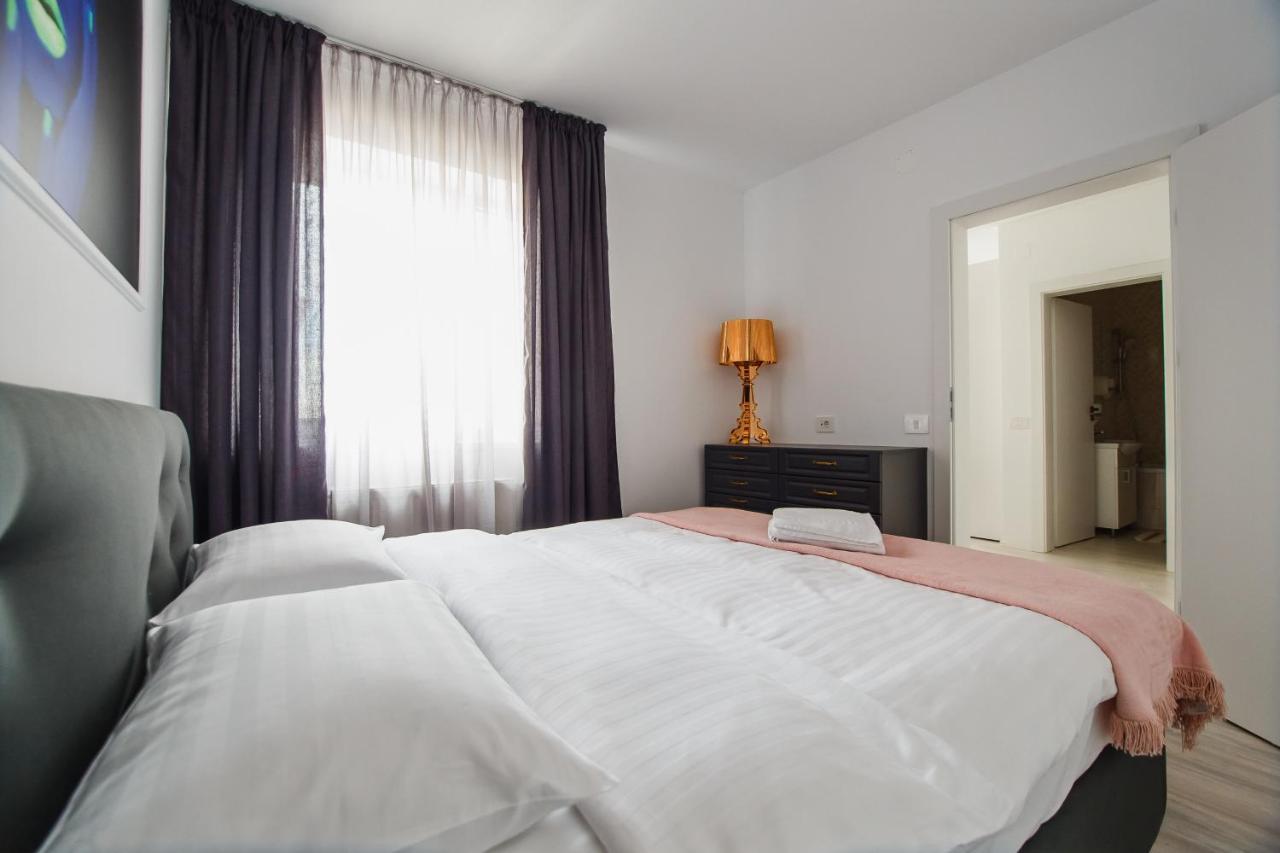 No. 11 - The Penthouse In City Center Oradea Eksteriør bilde